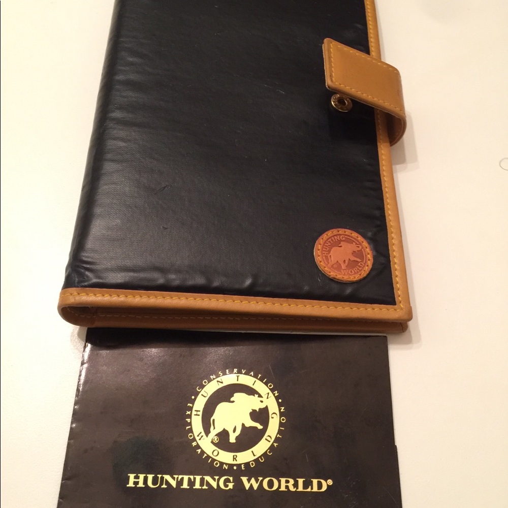 Agenda Sold by Hunting World